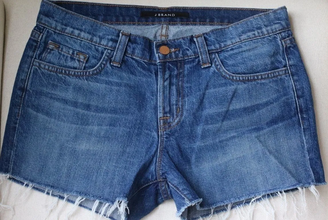 J BRAND CUTOFF DENIM SHORTS IN CLEAR VIEW W25 UK 6/8